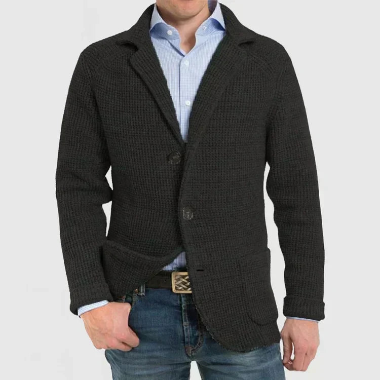 Strikket herreblazer med to knapper