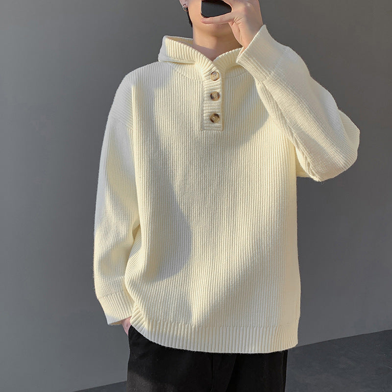 Strikket pullover til mænd med knapstolpe og hætte