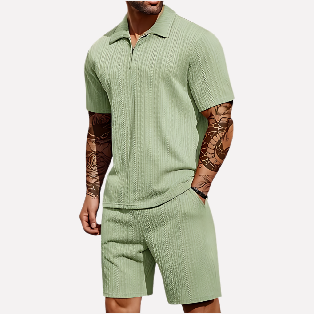 Struktureret polo med kvart lynlås og shorts-sæt