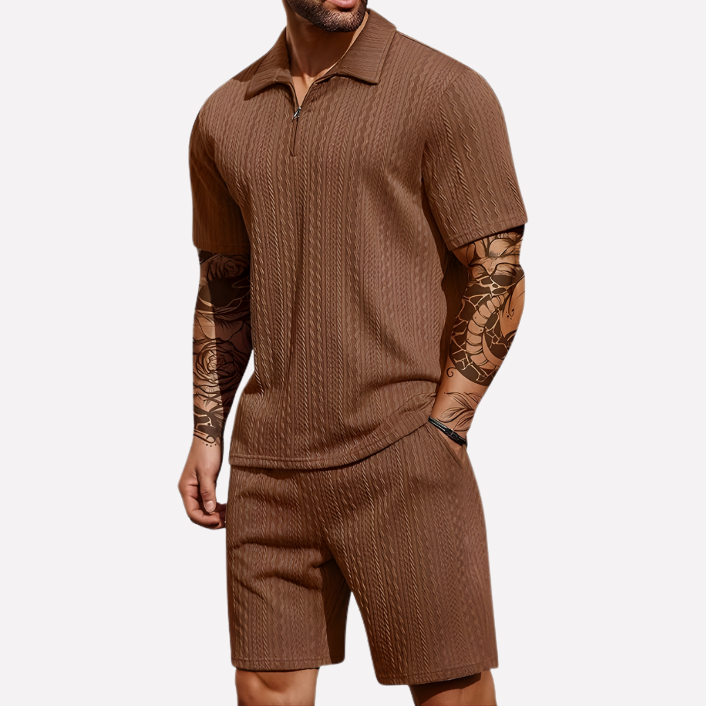 Struktureret polo med kvart lynlås og shorts-sæt