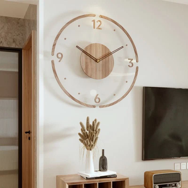 Vægur i naturtræ - Lydløst skandinavisk design - Minimalistisk boligindretning