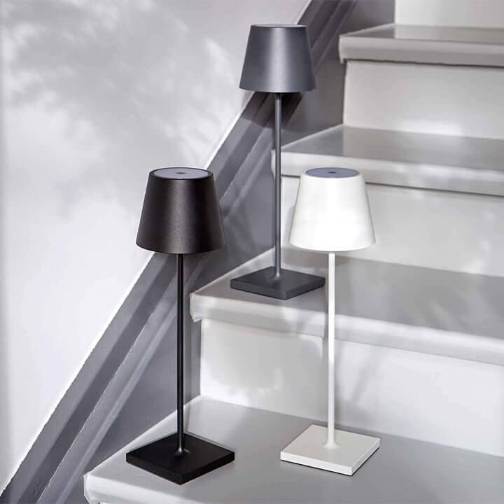 Vandtæt LED-bordlampe kompatibel med Alexa – minimalistisk design & stemmestyring